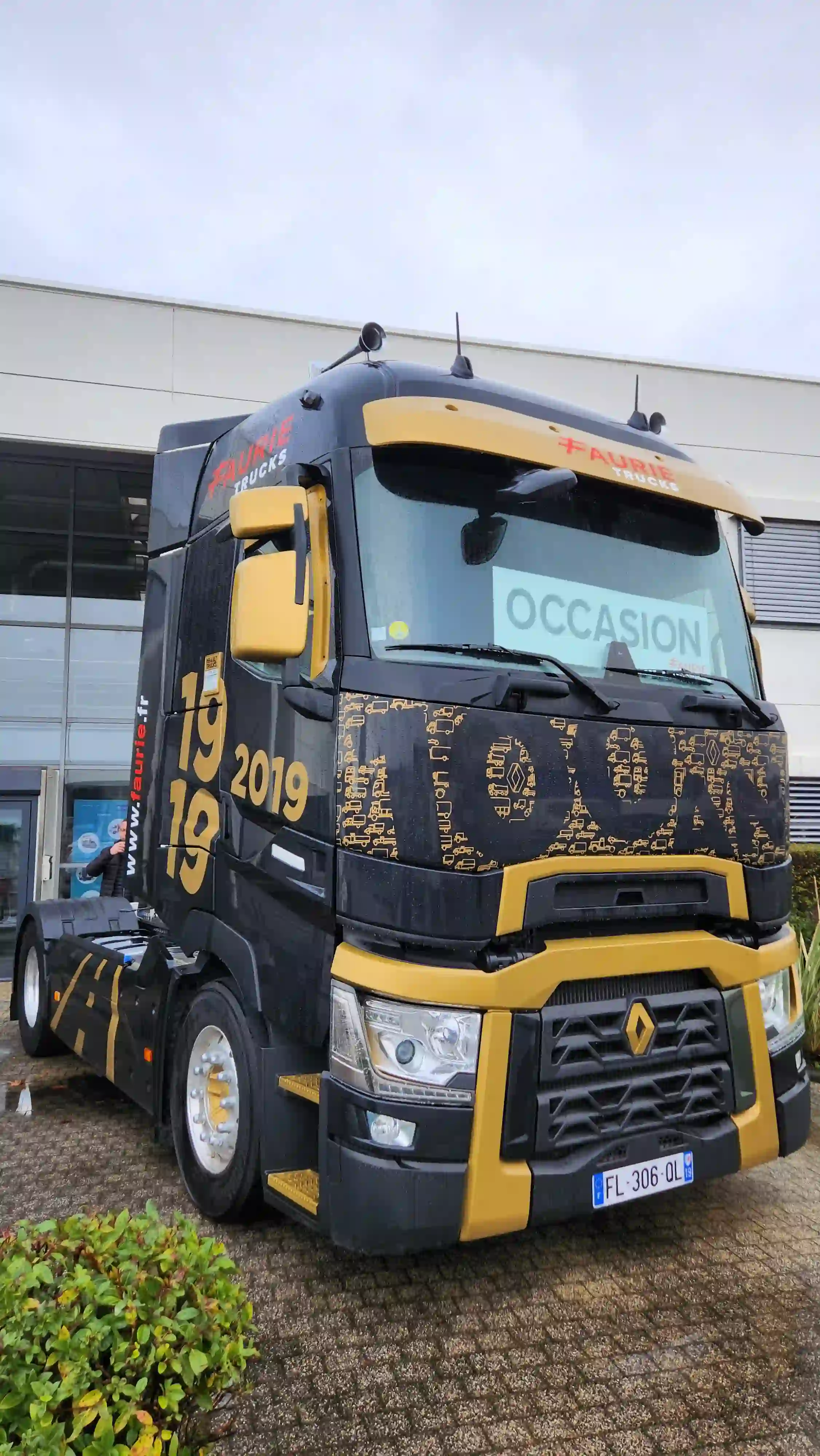 Renault T-high édition 100 ans Brive-la-Gaillarde